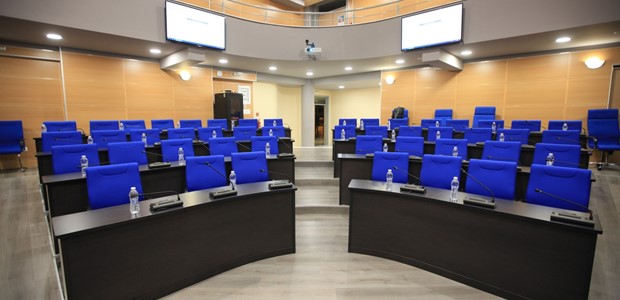 Τέλεση τρισάγιου για τα θύματα των Τεμπών και της Βιολάντα